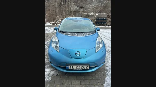 NISSAN LEAF