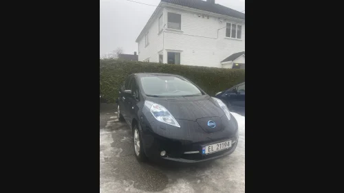 NISSAN LEAF
