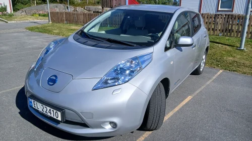 NISSAN LEAF Connecta