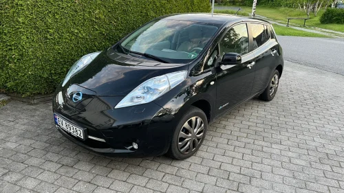 NISSAN LEAF