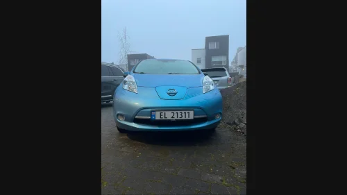 NISSAN LEAF