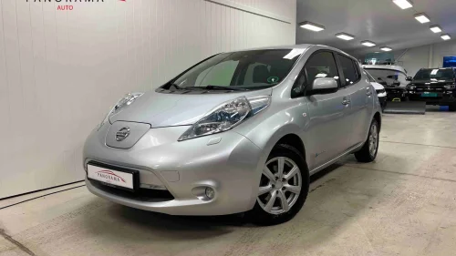 NISSAN LEAF Lav km DAB+ Kamera Varme ratt og seter
