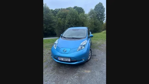 NISSAN LEAF
