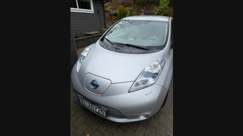 NISSAN LEAF