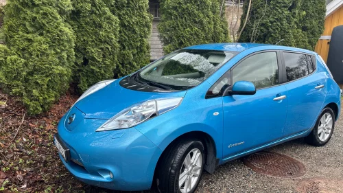 NISSAN LEAF