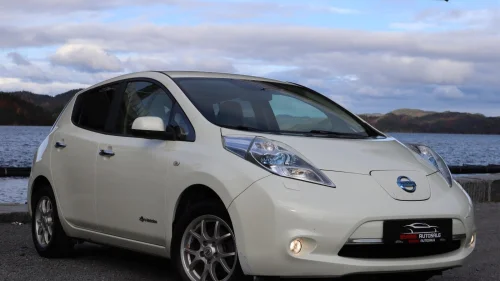 NISSAN LEAF 24KWH R.KAMERA/CRUISE/RATT VARMER/NAVI++