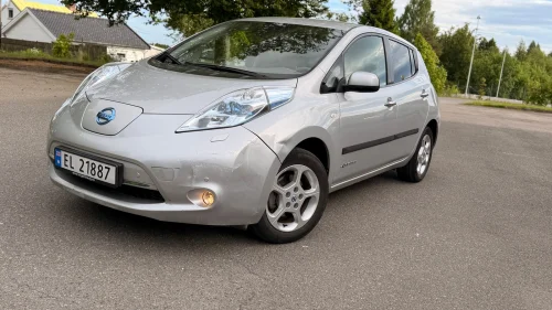 NISSAN LEAF