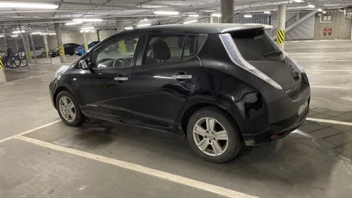 NISSAN LEAF