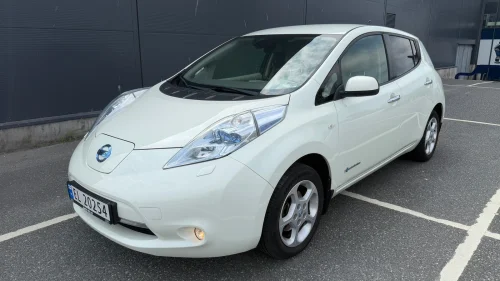 NISSAN LEAF Acenta