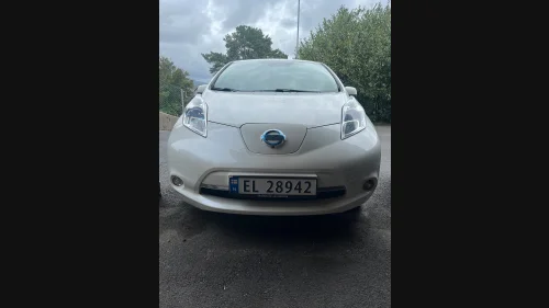 NISSAN LEAF Tekna
