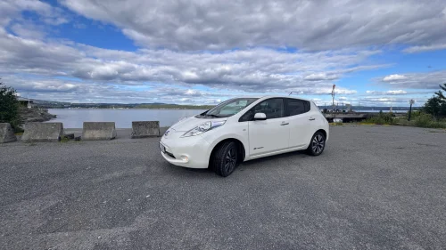 NISSAN LEAF Tekna