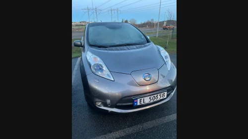NISSAN LEAF Tekna