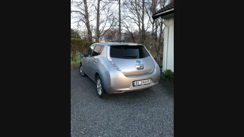 NISSAN LEAF Tekna