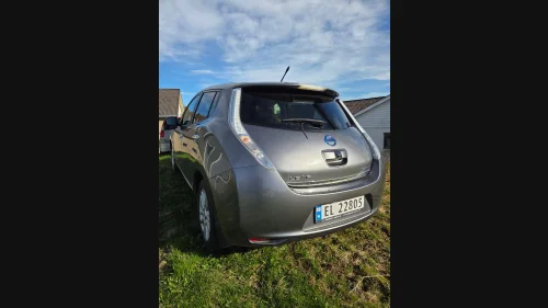 NISSAN LEAF Tekna