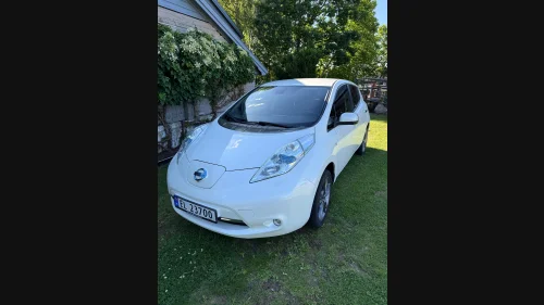 NISSAN LEAF Tekna
