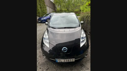 NISSAN LEAF Tekna