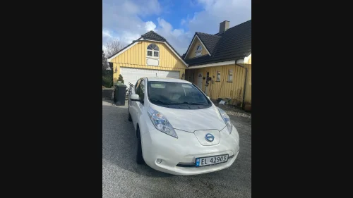 NISSAN LEAF Tekna K