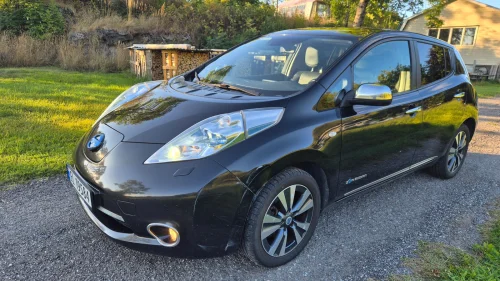 NISSAN LEAF Tekna