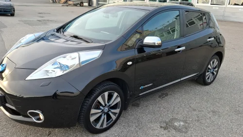 NISSAN LEAF Tekna