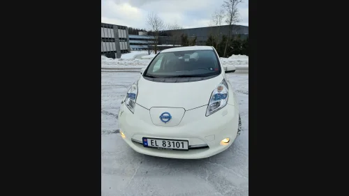 NISSAN LEAF Tekna