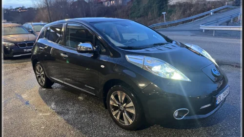 NISSAN LEAF