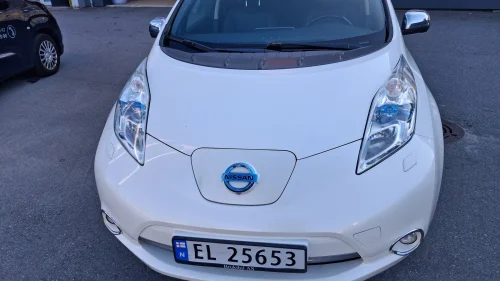 NISSAN LEAF Tekna