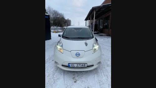 NISSAN LEAF Tekna