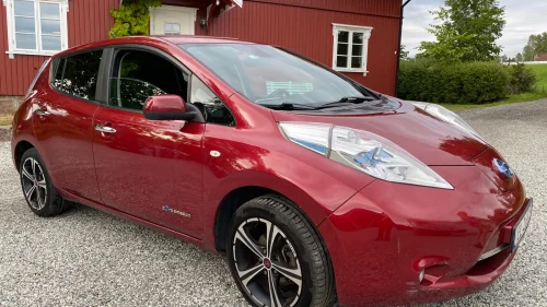 NISSAN LEAF Tekna