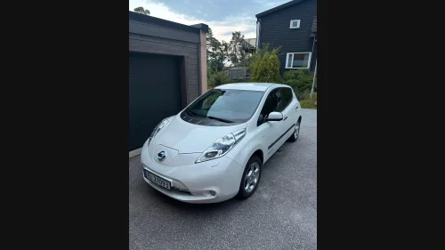 NISSAN LEAF Tekna