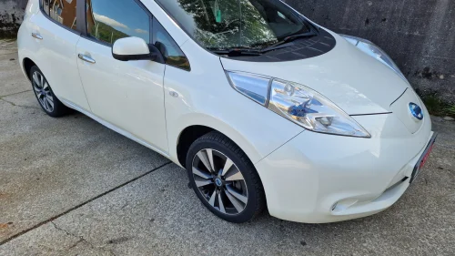 NISSAN Leaf Tekna