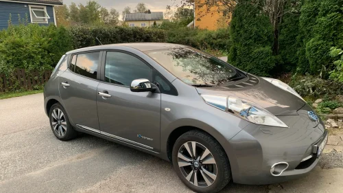 NISSAN LEAF Tekna