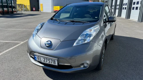 NISSAN LEAF Tekna