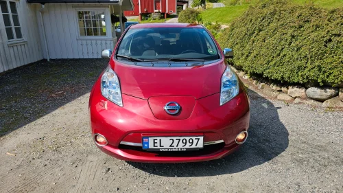 NISSAN LEAF Tekna