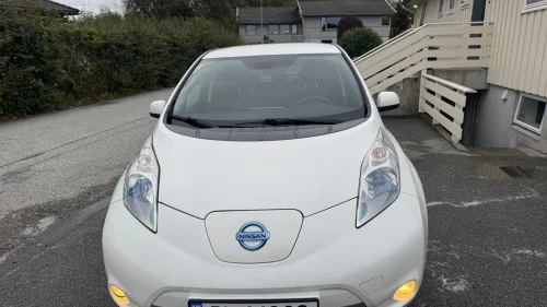 NISSAN LEAF Acenta