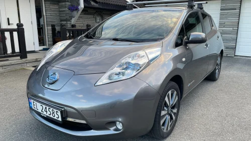 NISSAN LEAF Tekna
