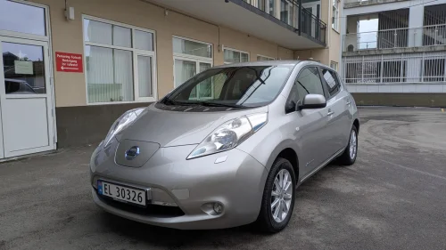 NISSAN LEAF 12/12 STREKER  | EU-OK/2027 | VELHOLDT | NAVI | DAB+++
