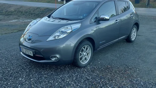 NISSAN LEAF Tekna
