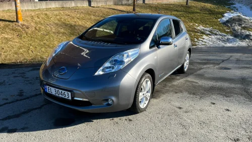 NISSAN LEAF Tekna