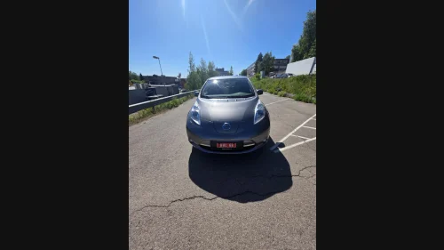 NISSAN LEAF 11/12 STREKER
