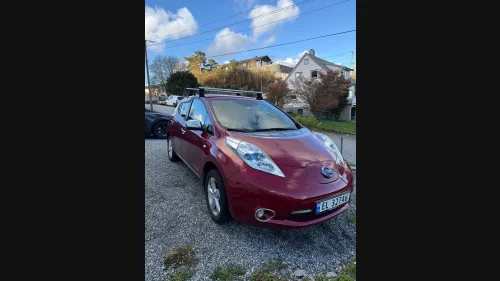 NISSAN LEAF Tekna
