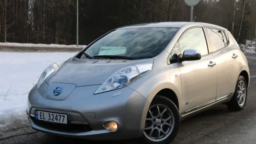 NISSAN LEAF 24kWh AC DAB CRUISE NAVI R-KAMERA RATT VARME
