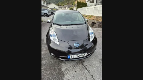NISSAN LEAF Tekna