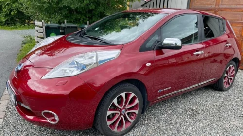 NISSAN LEAF Tekna