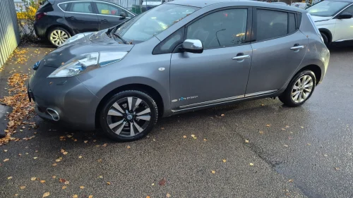 NISSAN LEAF Tekna