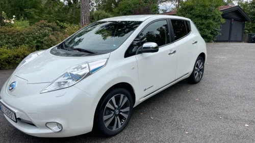 NISSAN LEAF Tekna
