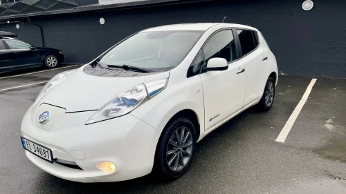 NISSAN LEAF Tekna