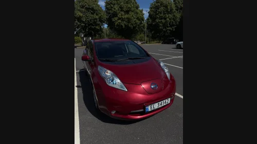 NISSAN LEAF