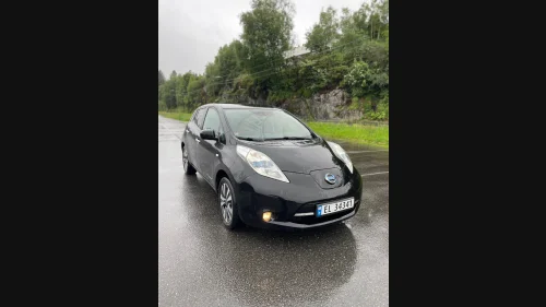 NISSAN LEAF Tekna