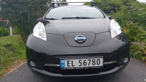 NISSAN LEAF Tekna