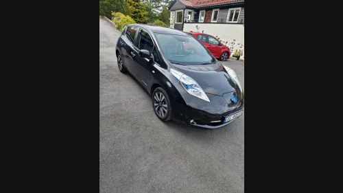 NISSAN LEAF Tekna